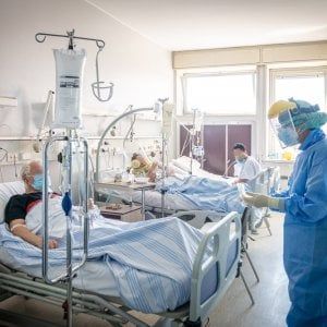 Coronavirus, in Emilia-Romagna calano contagi e vittime