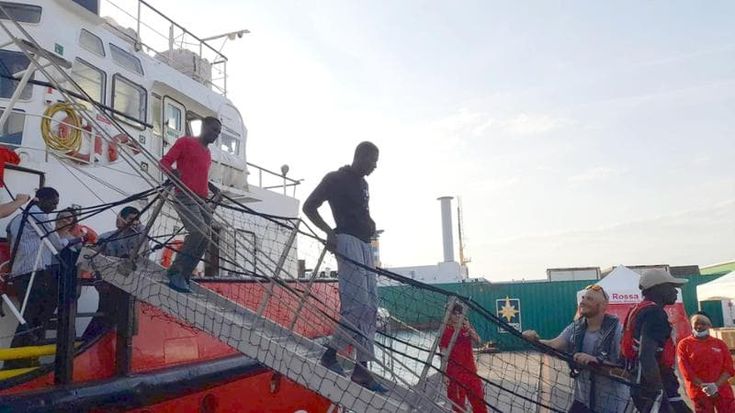 Migranti trattenuti: “Le Corti d’appello sono legittimamente competenti”