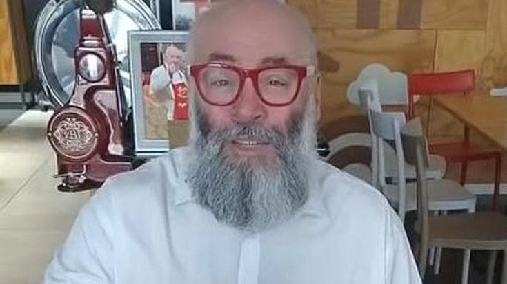 Firmato l’accordo PizzAut-Iulm, via ai lavori per il ristorante: “Un grande passo per l’umanità”