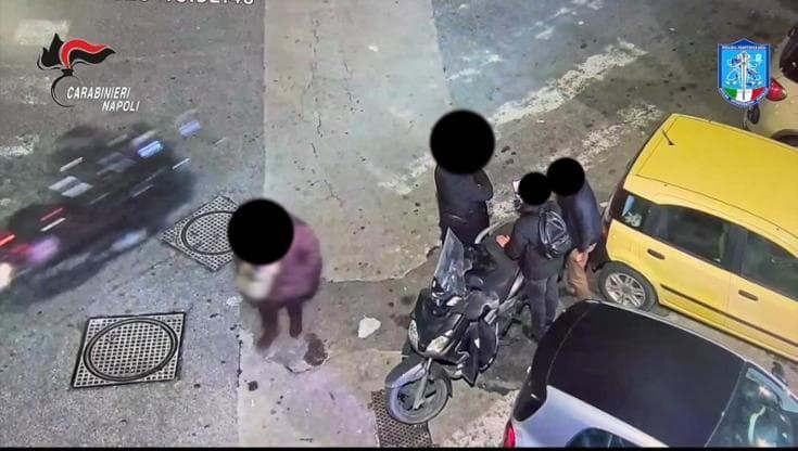 Pestaggi, droga e racket in diretta web: ecco la camorra in streaming dal carcere