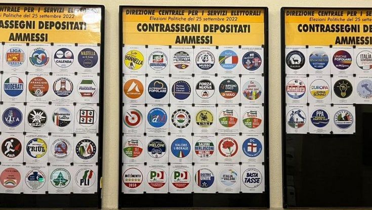 Elezioni, la sfida dei big a Fuorigrotta: esplode l'ira dei rappresentanti locali dei partiti. "Da Di Maio a Rossi, candidati lontani dal territorio"
