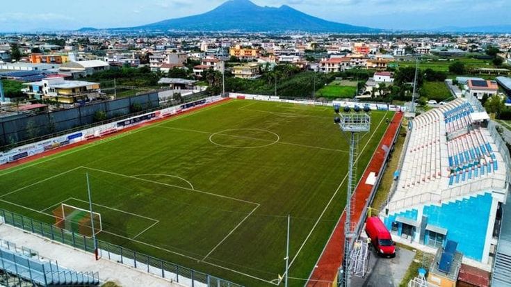 Santa Maria la Carità, scontri tra i tifosi dopo la partita: due feriti