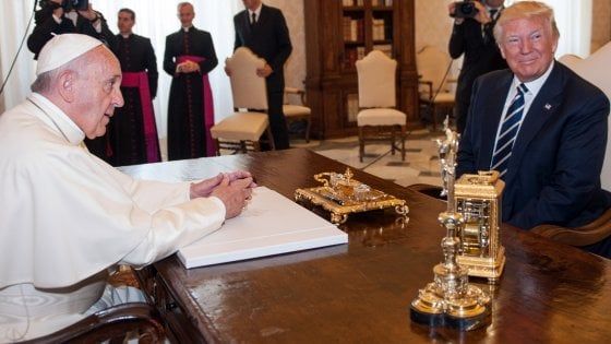 Corea e il rischio nucleare, la mediazione di Francesco. Vertice in Vaticano con Onu e Nato 