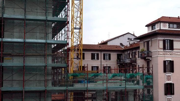 L’edilizia milanese verso la grande paralisi: il turbamento di Palazzo Marino e la rivolta dei costruttori