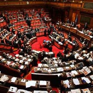 Fisco, pi&ugrave; detrazioni per chi finanzia i partiti che per chi dona al "non profit"