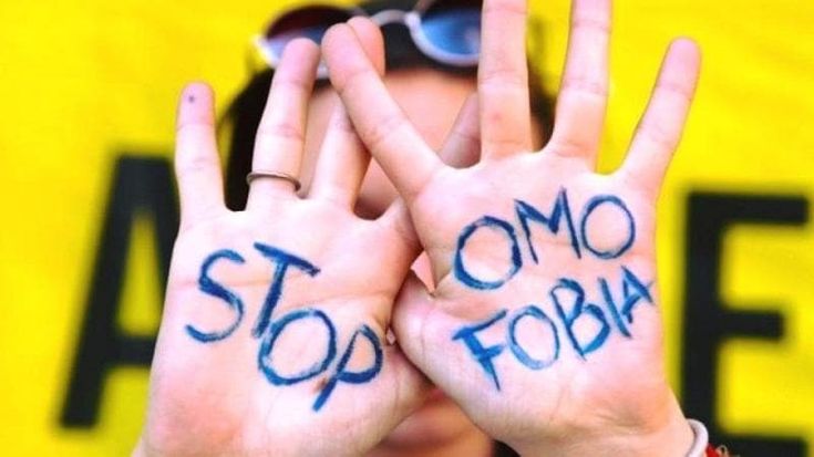 Pigneto, ragazza trans colpita con una gomitata al volto: ecco l’identikit dell’aggressore