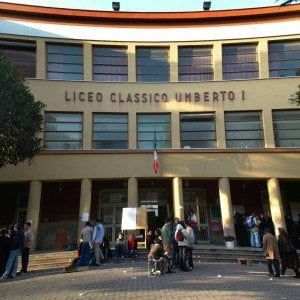 Palermo, calunniò la vicepreside del liceo Umberto: prof condannato