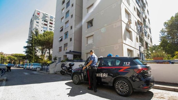 Omicidio a Tor Bella Monaca, la sorella della donna uccisa dal figlio: “Dovevamo andare al mare”