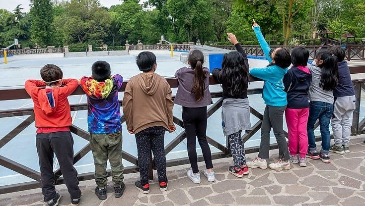 Bonetti (Famiglia): "Assegno unico per i figli da luglio". Cisl: "Non usiamo l'Isee"