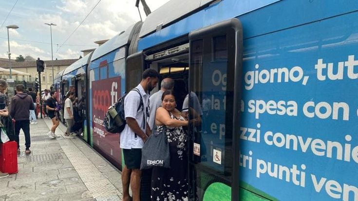 La T2 è sempre piena: il Comune pensa a un bus dall’aeroporto