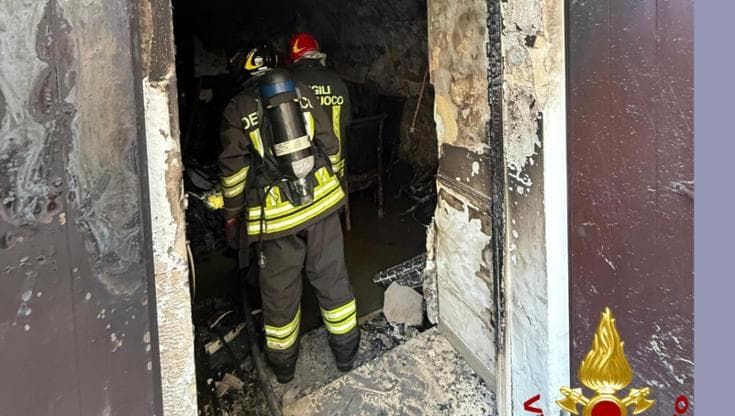 Scoppio bombola gpl a Corato, sigilli all’area. Ancora gravi la bambina e la donna ustionate