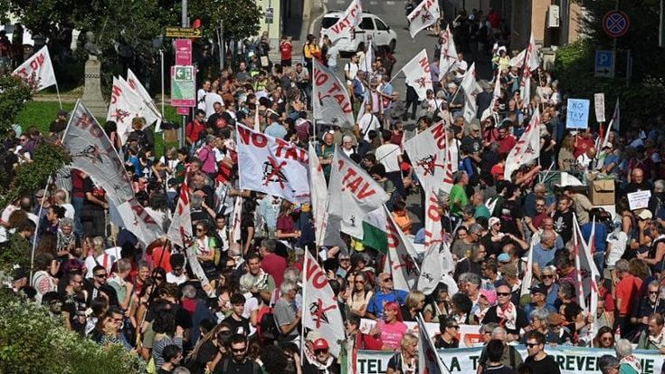 No Tav in marcia contro la Orbassano-Avigliana: “Siamo 4mila”. Tra gli organizzatori un sindaco Pd