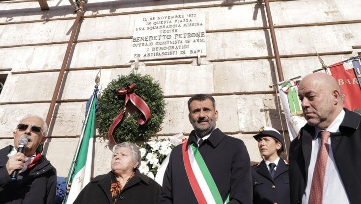 Bari, il ricordo dell'omicidio di Benedetto Petrone. Decaro: "È un martire del fascismo. non c'è più dubbio"