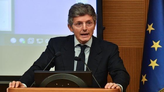 Coronavirus, Martella: "Una task force a Palazzo Chigi contro le fake news"