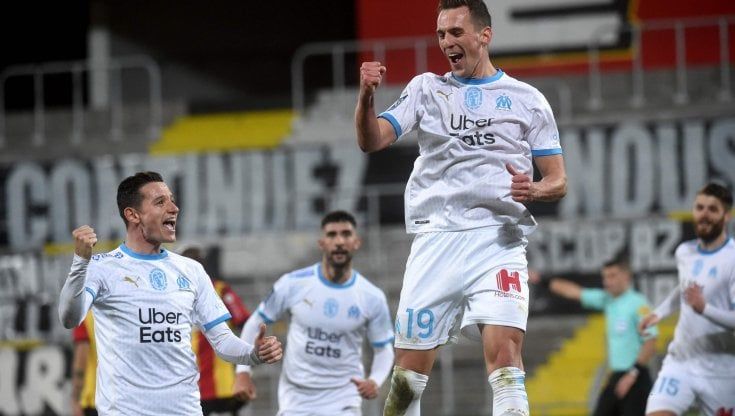 Ligue 1: il Lille sempre solo in vetta, ma vincono anche Lione e Psg. Milik a segno con il Marsiglia