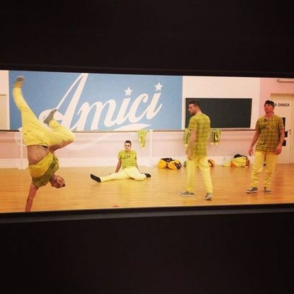 I Knef Crew<br />ospiti di "Amici"