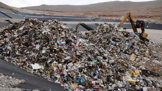 Emergenza rifiuti, Musumeci: “Situazione drammatica. Bellolampo tra un mese chiude, le discariche a settembre”