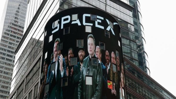 SpaceX vola all’esordio: +19%. Musk: “Vi porterò su Marte”
