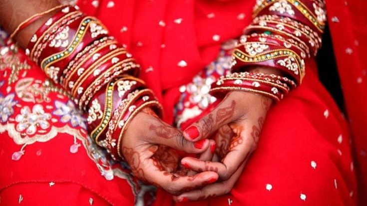 Seregno, famiglia pakistana vuole imporre alla figlia 18enne di sposare il cugino: a processo