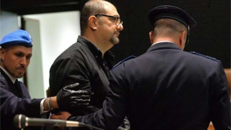 Anarchici, Cospito continua lo sciopero della fame: "Ha perso 40 chili ed è disposto a morire"