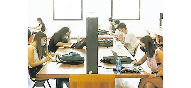 “Lezioni in aula al più presto”