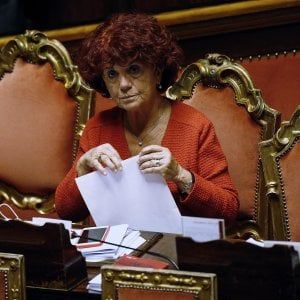 Fedeli e i conti in sospeso della Buona scuola: salta tirocinio sottopagato, niente Invalsi per voto Terza media