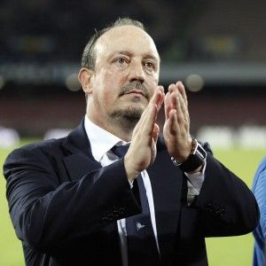 Benitez d&agrave; un calcio alla crisi e parte per Liverpool