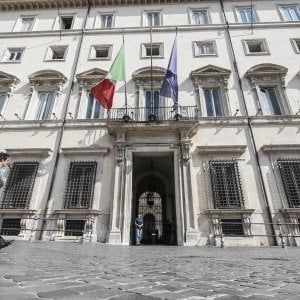 Regione, Palazzo Chigi impugna la norma per i neoassunti e per gli stagionali del turismo