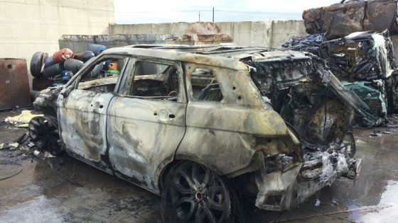 Taranto, a fuoco il suv del consigliere regionale Renato Perrini: "La mia politica infastidisce"