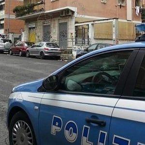 Roma, aggredisce compagna per soldi: bloccato da agente libero dal servizio