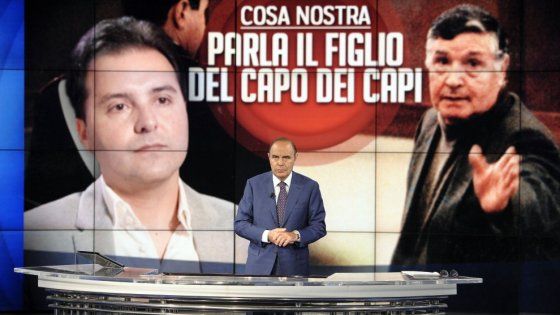Riina jr pronto a presentare il libro a Palermo, prenota una sala all'hotel Politeama
