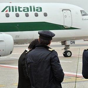 Alitalia, il Governo ci riprova: due settimane per il nuovo bando di vendita