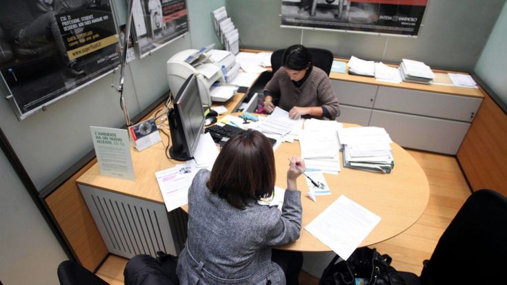 Web, digitale e contratto: così tramonta l’ultimo bancario 