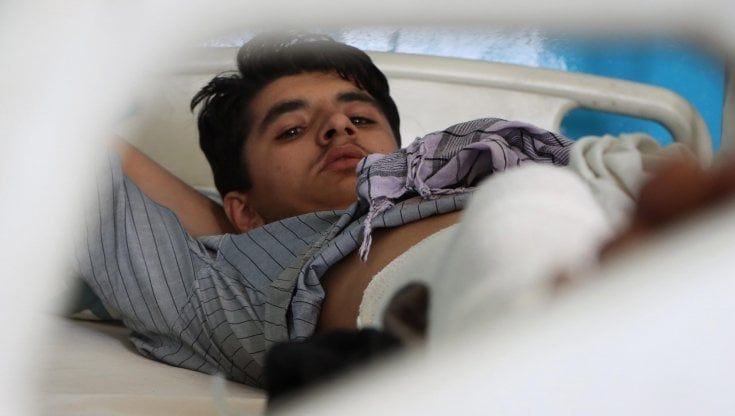 Afghanistan, l'allarme delle Ong: "Ospedali pieni, mancano le medicine" 