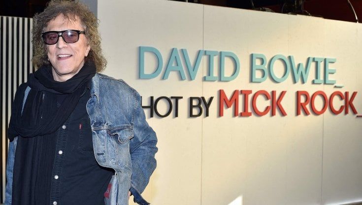 Mick  Rock, il fotografo che rese immortali David Bowie e i Queen