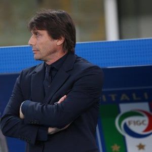 Italia, Conte si aggrappa alla difesa. Thiago Motta e attacco le note dolenti