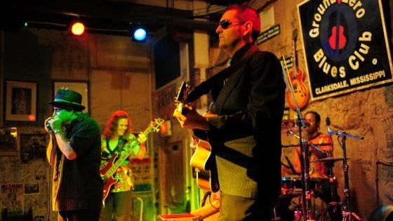 Alcol Blues: la civiltà è nata con la distillazione 