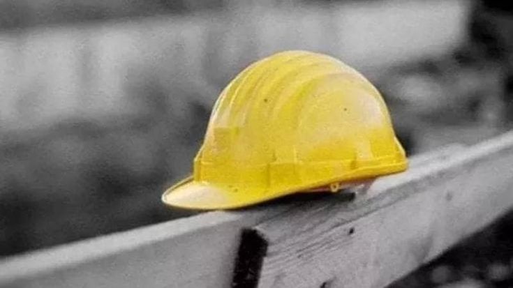Incidente sul lavoro a Seregno, operaio sbalzato da gru: è grave