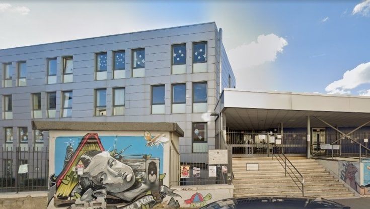 Crolla una parte del controsoffitto, chiusa un'ala della scuola primaria Marconi