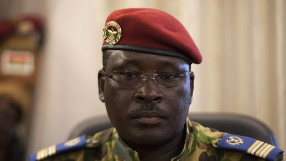 Burkina Faso, presidenza transitoria a Isaac Zida, numero 2 della guardia presidenziale