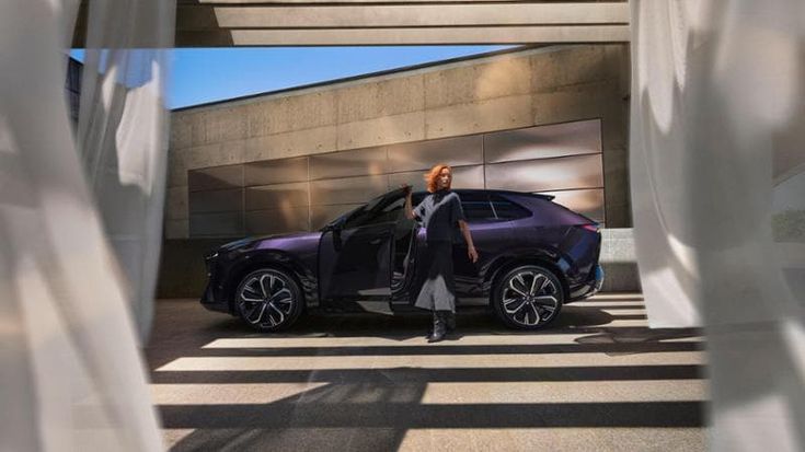 Mazda CX-6e, aperti gli ordini per il Suv premium giapponese con il cuore cinese