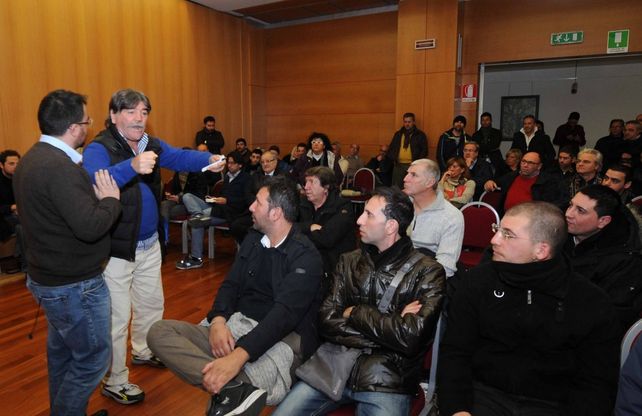 "Non siamo forconi".<br />I movimenti in assemblea