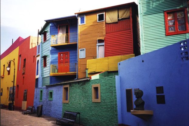 Dall'Italia all'India, le città più colorate del mondo