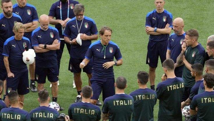 Europei, Mancini lancia l'Italia: "Vogliamo divertirci e arrivare in finale"