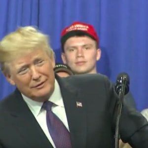Salari ai massimi, rialzo dei tassi vicino: giù Wall Street. La Casa Bianca: "Prosperità del popolo aumenterà"