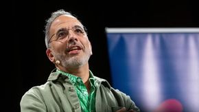 Lo sguardo di Yotam Ottolenghi sull’Italia: “La vostra cucina è una fortezza da espugnare”