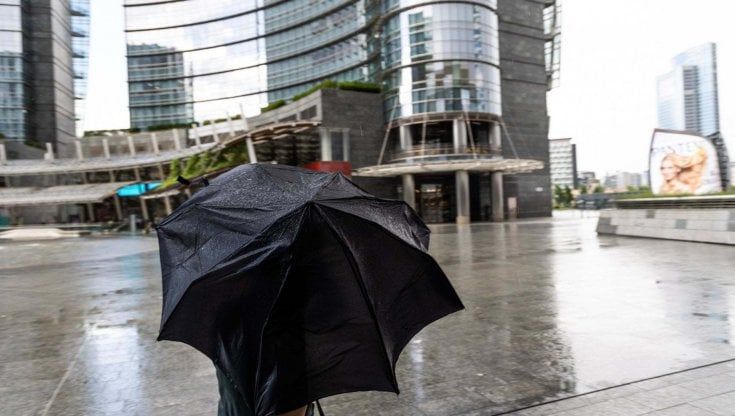 Maltempo, allerta gialla per temporali a Milano fino al pomeriggio di giovedì 8