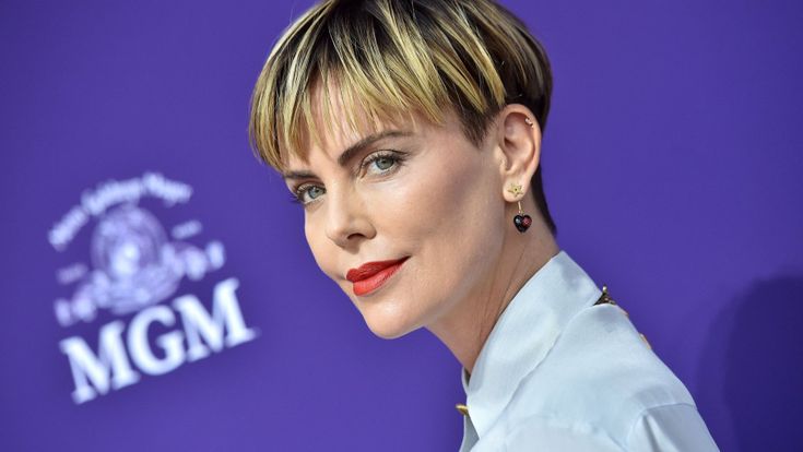 Charlize Theron: “Ora a Hollywood decido io”