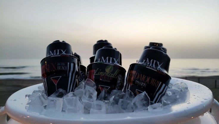 Nascono gli “iMIX - Fresh Cocktail”, gli unici drink da miscelare all’istante  grazie a un innovativo mini shaker   
