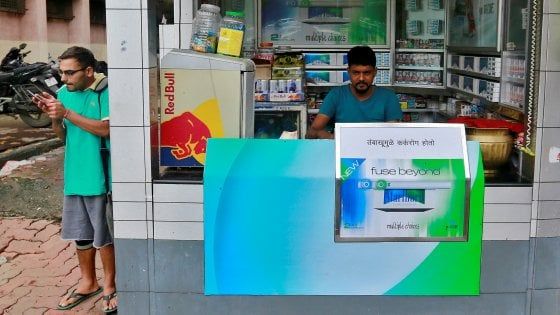 India contro la Philip Morris: "Ha violato le leggi anti-fumo"